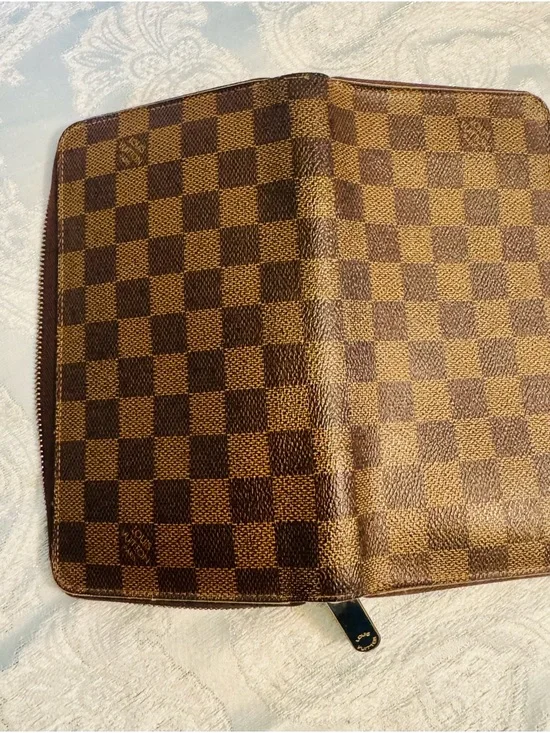Louis Vuitton Damier Ebene Zip-Around Wallet in Brown and Dark Brown - Picture 12 of 14